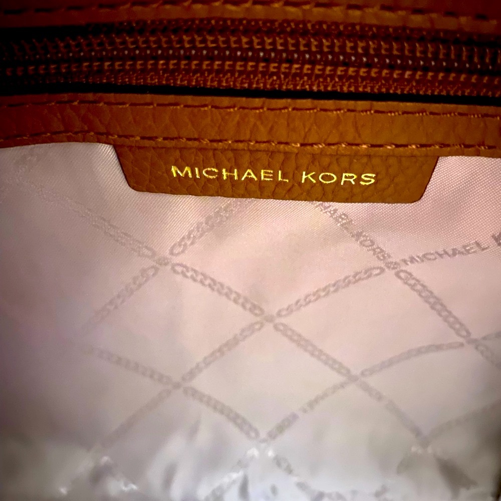 MICHAEL KORS BRAND NEW 100% AUTHENTIC LEATHER SATCHEL BAG - Picture 7 of 13